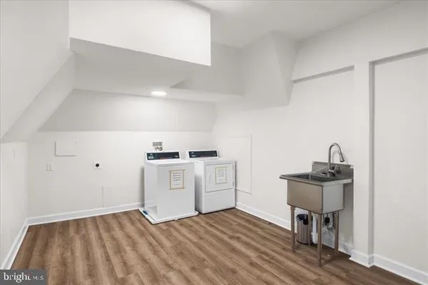 $1,800 | 380 Broadview Avenue, Unit 5, Warrenton, VA 20186