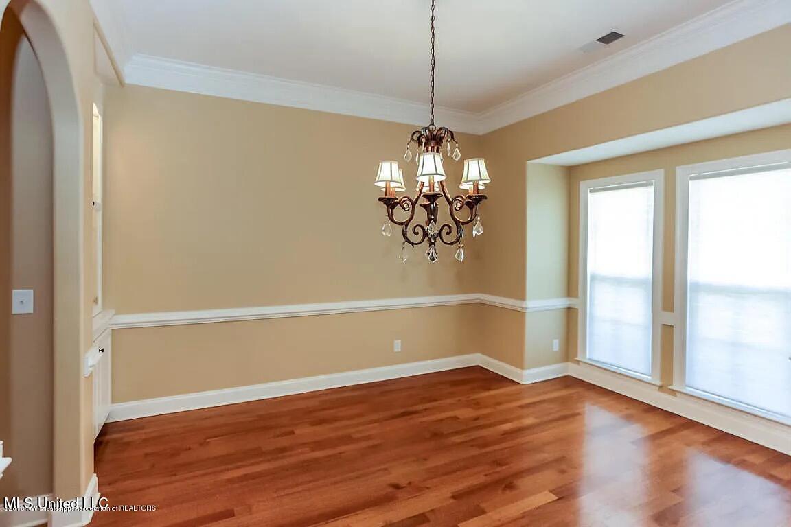 9077 Rue Orleans Lane Olive Branch, MS 38654 - Photo 4 of 18 dining room