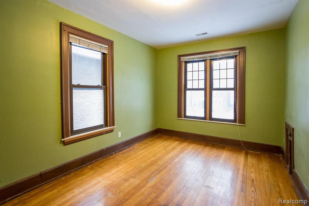 140 Atkinson Street Detroit, MI 48202 - Photo 21 of 52