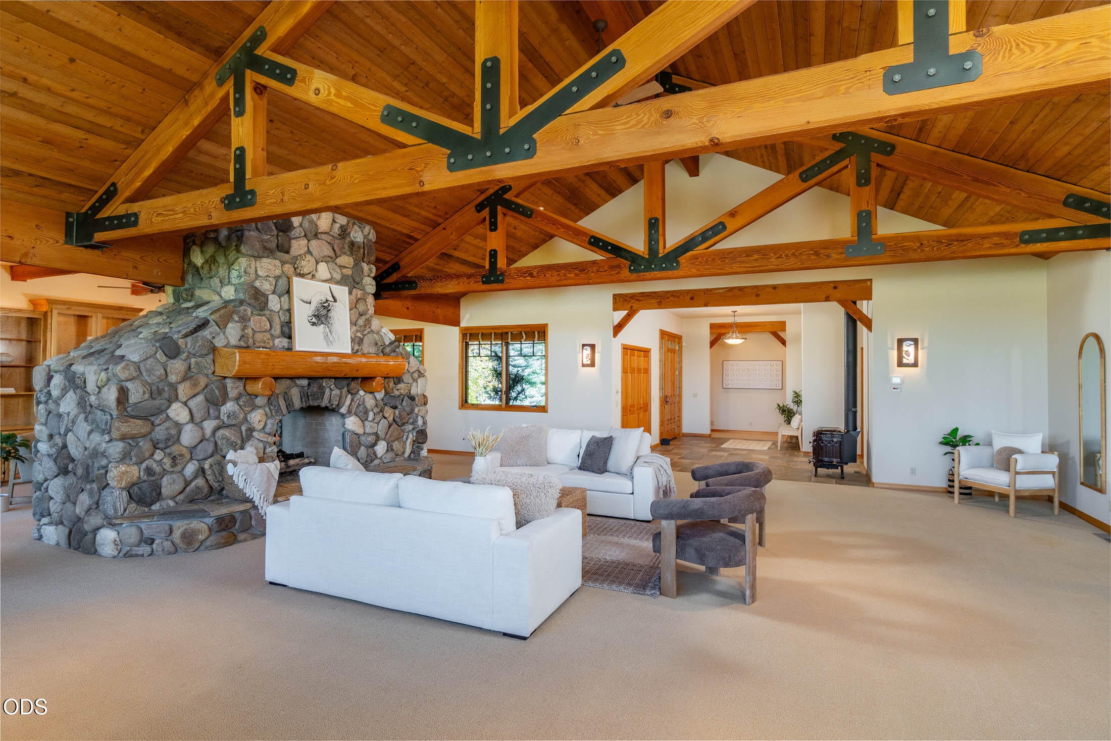 18975 Pinehurst Road Bend, OR 97703 - Photo 22 of 80 Gallery Image 22