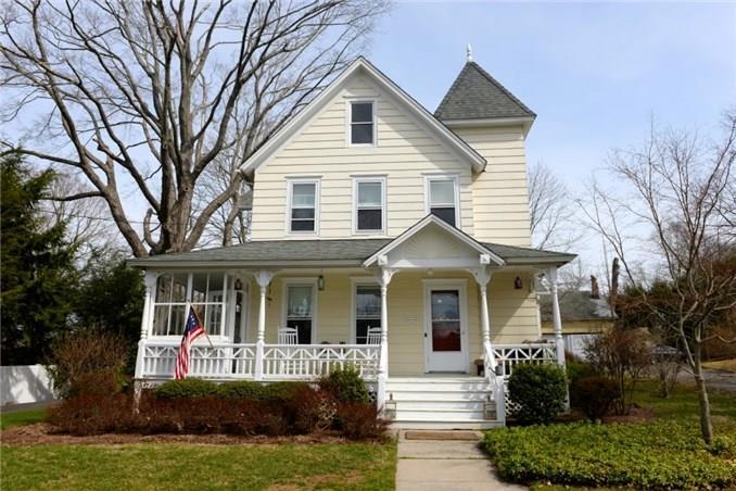 162 High Ridge Avenue Ridgefield, CT 06877 - Photo 1 of 1 a front view of a house with a yard
