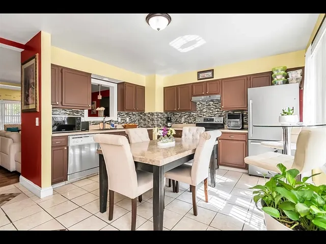 $3,100 | 8 Hall Street, Unit 8, Lawrence, MA 01841