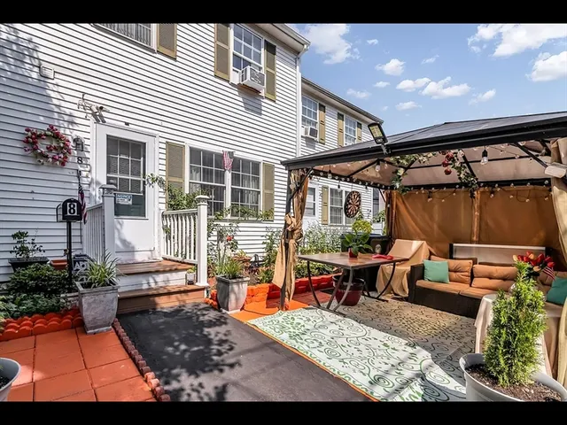 $3,100 | 8 Hall Street, Unit 8, Lawrence, MA 01841