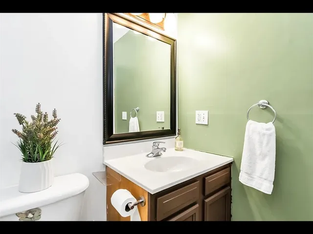 $3,100 | 8 Hall Street, Unit 8, Lawrence, MA 01841