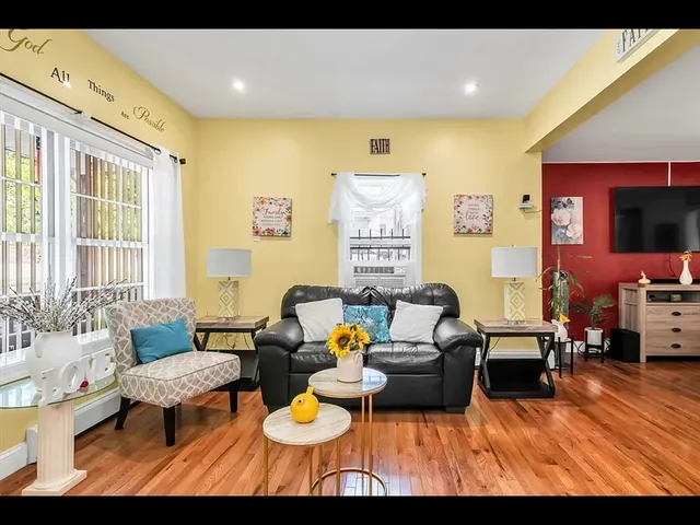 $3,100 | 8 Hall Street, Unit 8, Lawrence, MA 01841