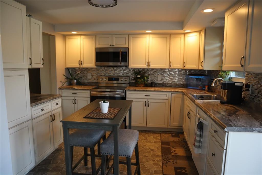 502 Dewey Street Ridgway, PA 15853 - Photo 4 of 15