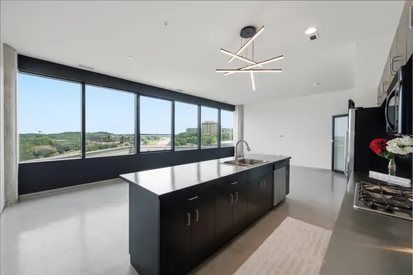 $240,000 | 5601 Smetana Drive, Unit 712, Hopkins, MN 55343