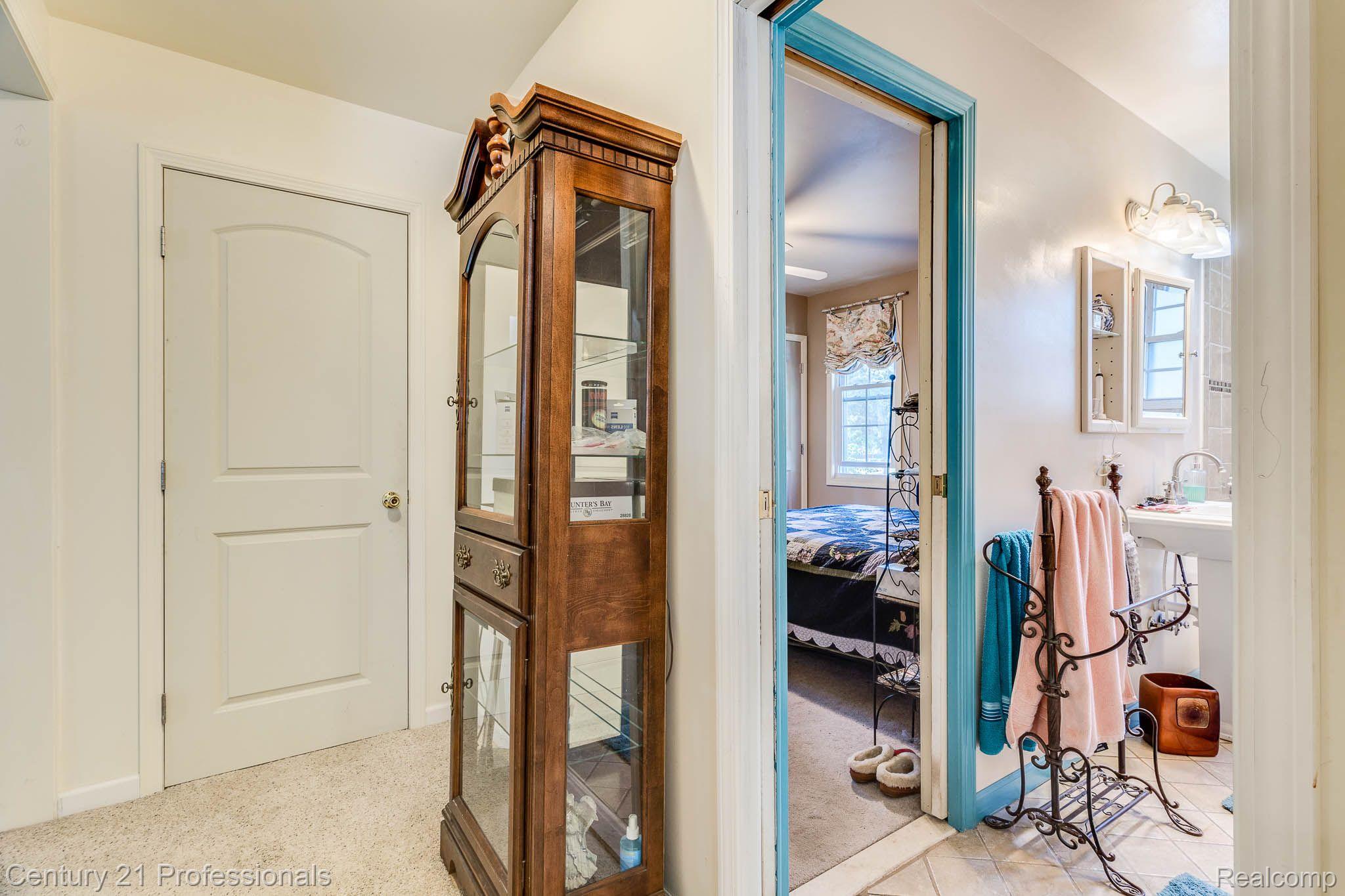 7076 Emerson Road Lexington, MI 48450 - Photo 4 of 27 Gallery Image 4