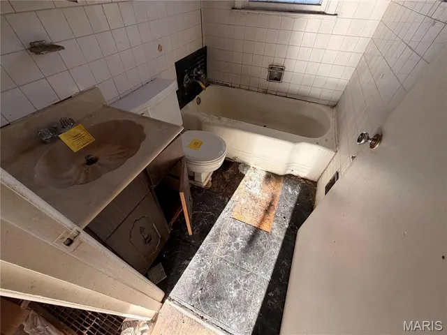 $29,900 | 2163 Wageley Place, St. Louis, MO 63133