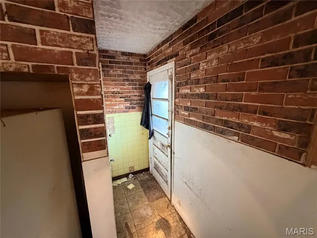 $33,900 | 2163 Wageley Place, St. Louis, MO 63133