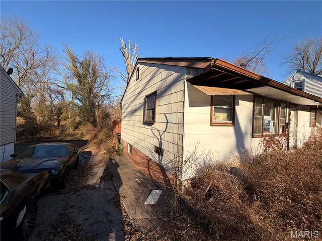 $33,900 | 2163 Wageley Place, St. Louis, MO 63133