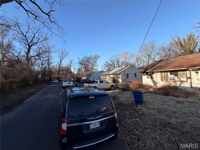 $29,900 | 2163 Wageley Place, St. Louis, MO 63133