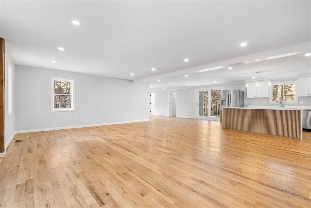 11 Patriots Road Templeton, MA 01468 - Photo 14 of 42