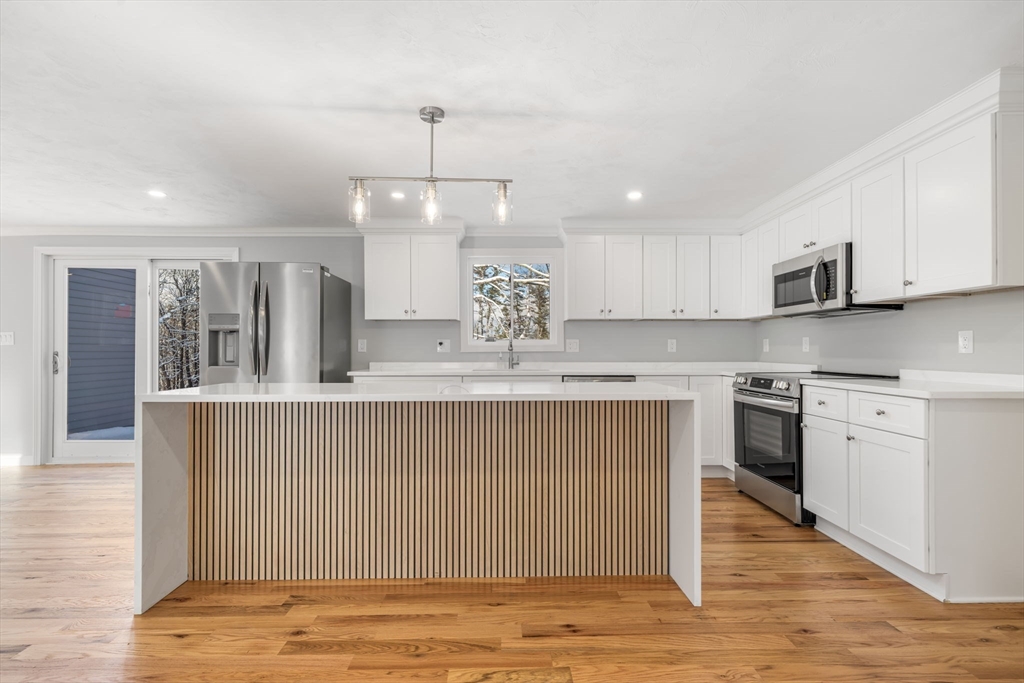 11 Patriots Road Templeton, MA 01468 - Photo 17 of 42