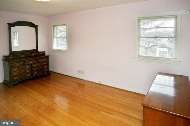 904 Tanley Road Silver Spring, MD 20904 - Photo 8 of 17 Bedroom