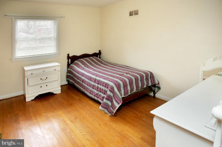 904 Tanley Road Silver Spring, MD 20904 - Photo 10 of 17 Bedroom