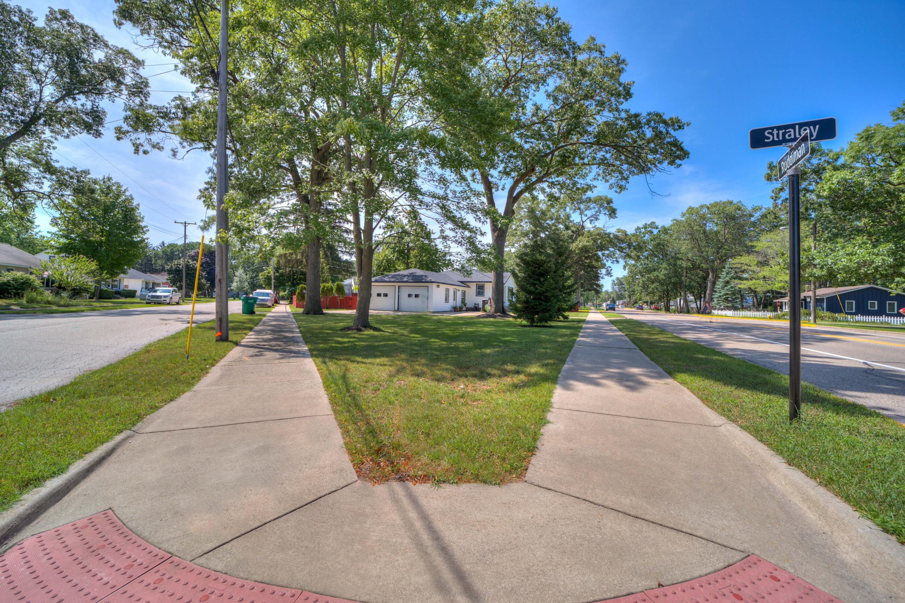 2401 Ruddiman Drive Muskegon, MI 49445 - Photo 6 of 82 2401 Ruddiman Final (6 of 82)
