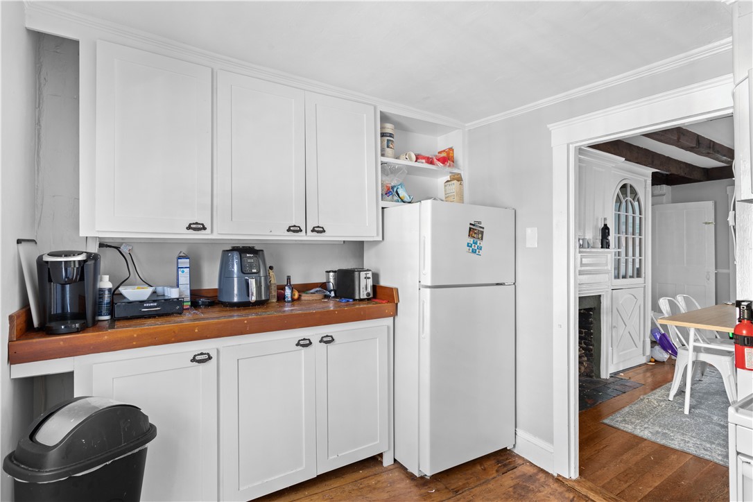 134 Spring Street Newport, RI 02840 - Photo 25 of 48