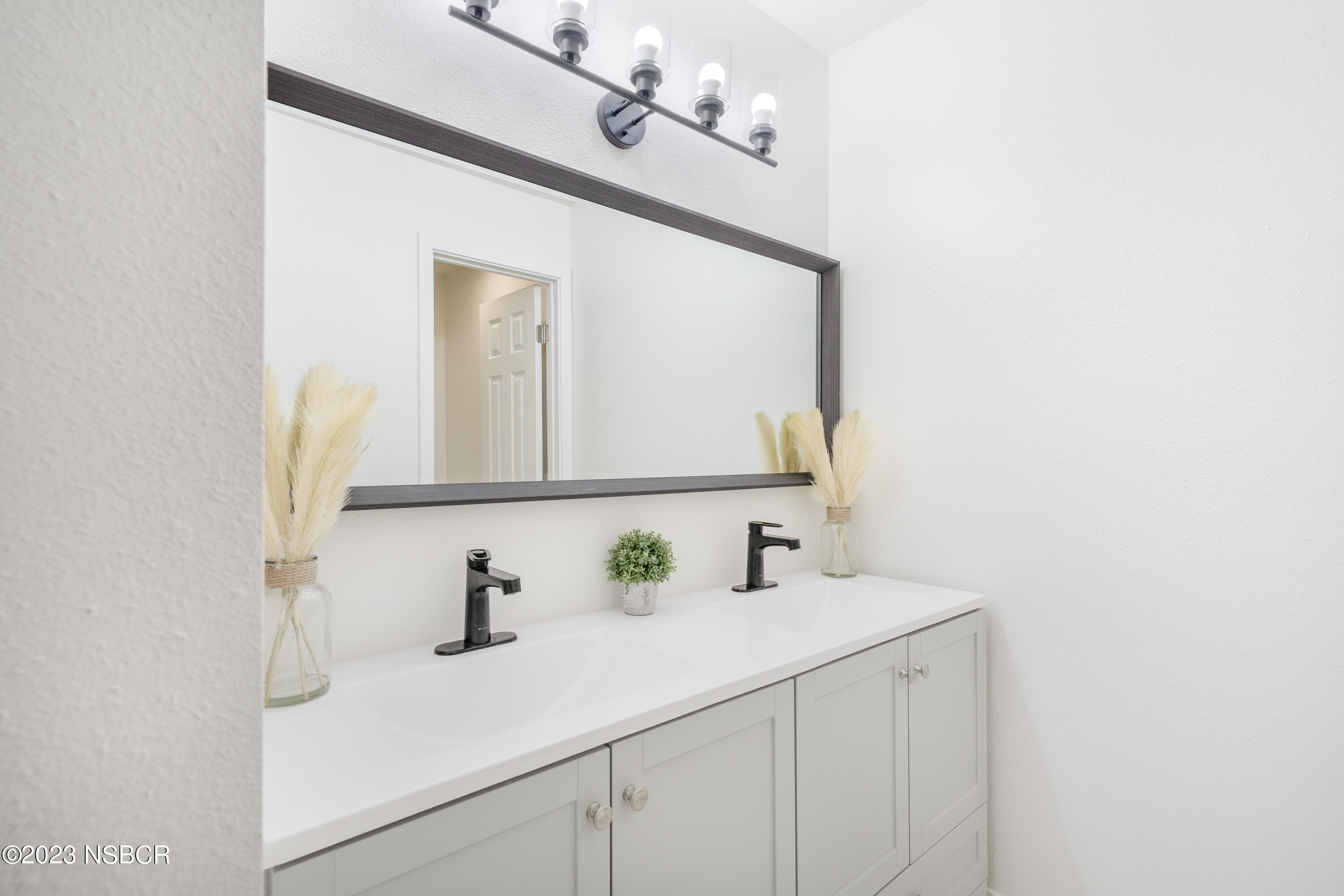 451 Firestone Way Lompoc, CA 93436 - Photo 24 of 28 DSC01104
