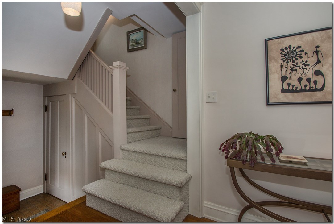 3034 East Overlook Road Cleveland, OH 44118 - Photo 10 of 35 Gallery Image 10