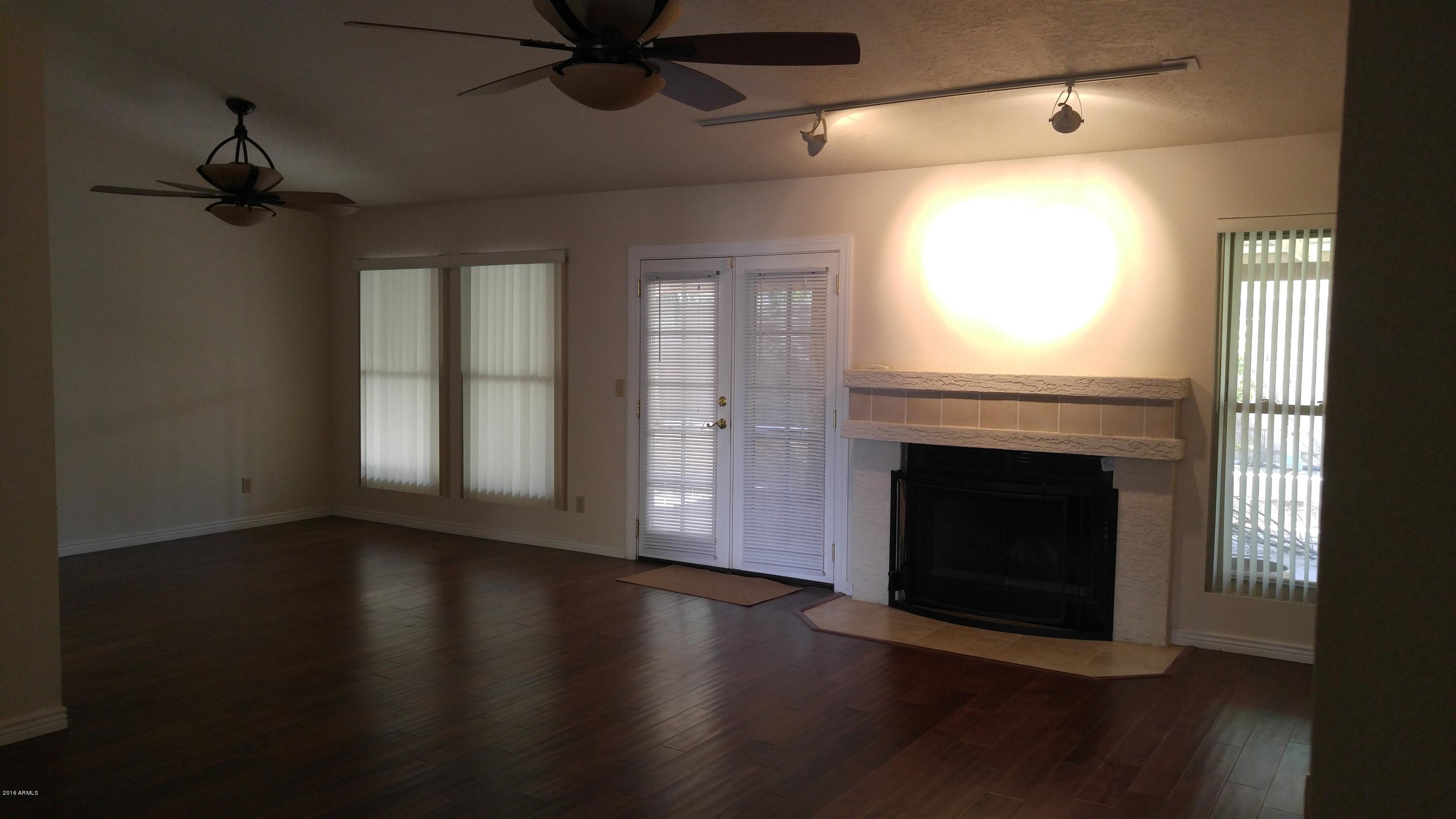 4206 East Frye Road Phoenix, AZ 85048 - Photo 3 of 5 Frye Rd LR