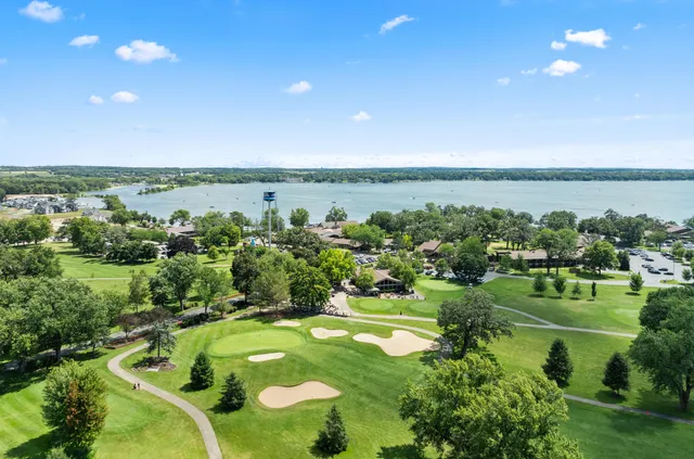 $1,790,000 | 2702 Harbor Court, Delavan, WI 53115