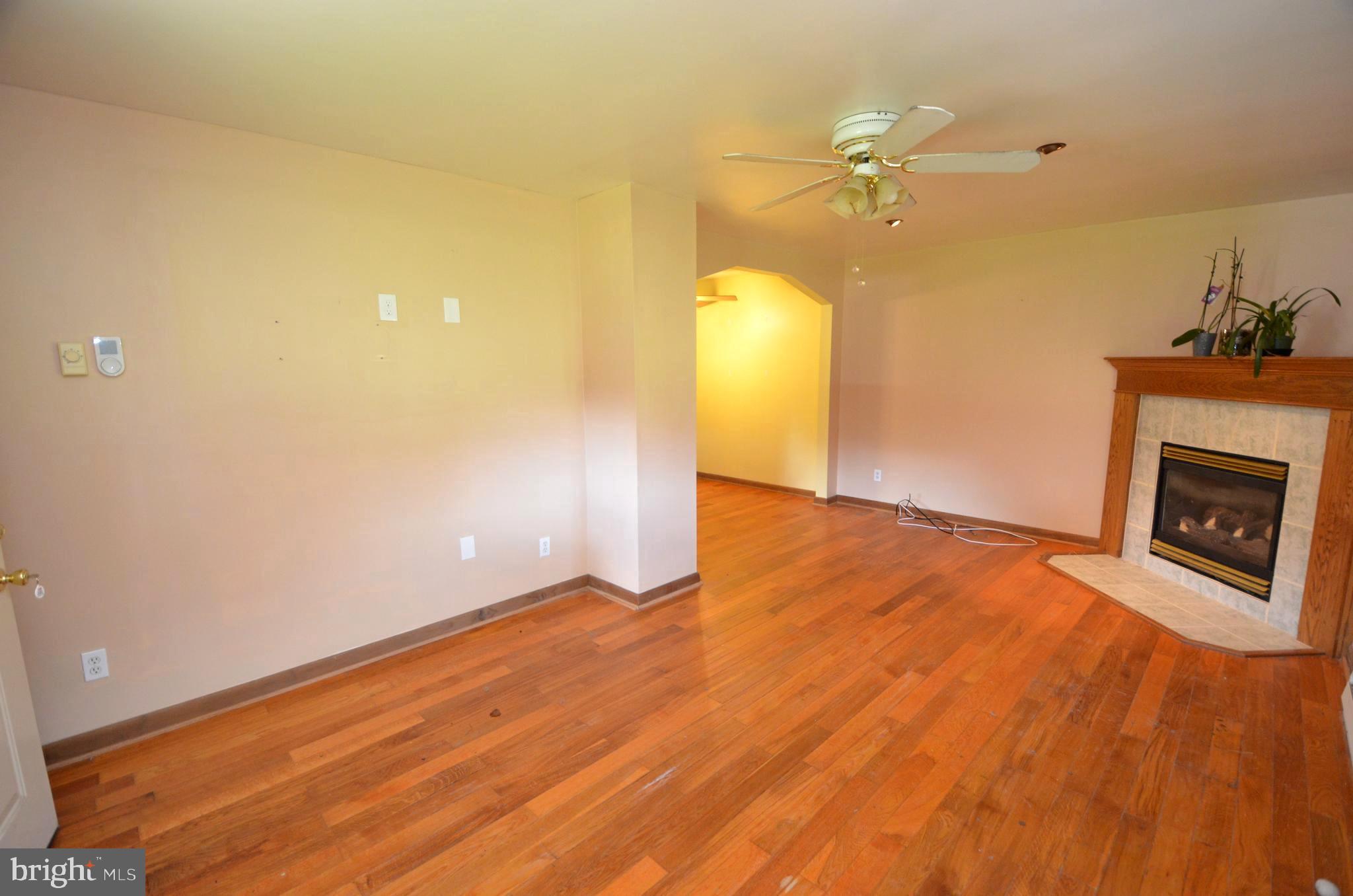 7072 Prout Road Friendship, MD 20758 - Photo 61 of 68 7086 Prout Rd. living room