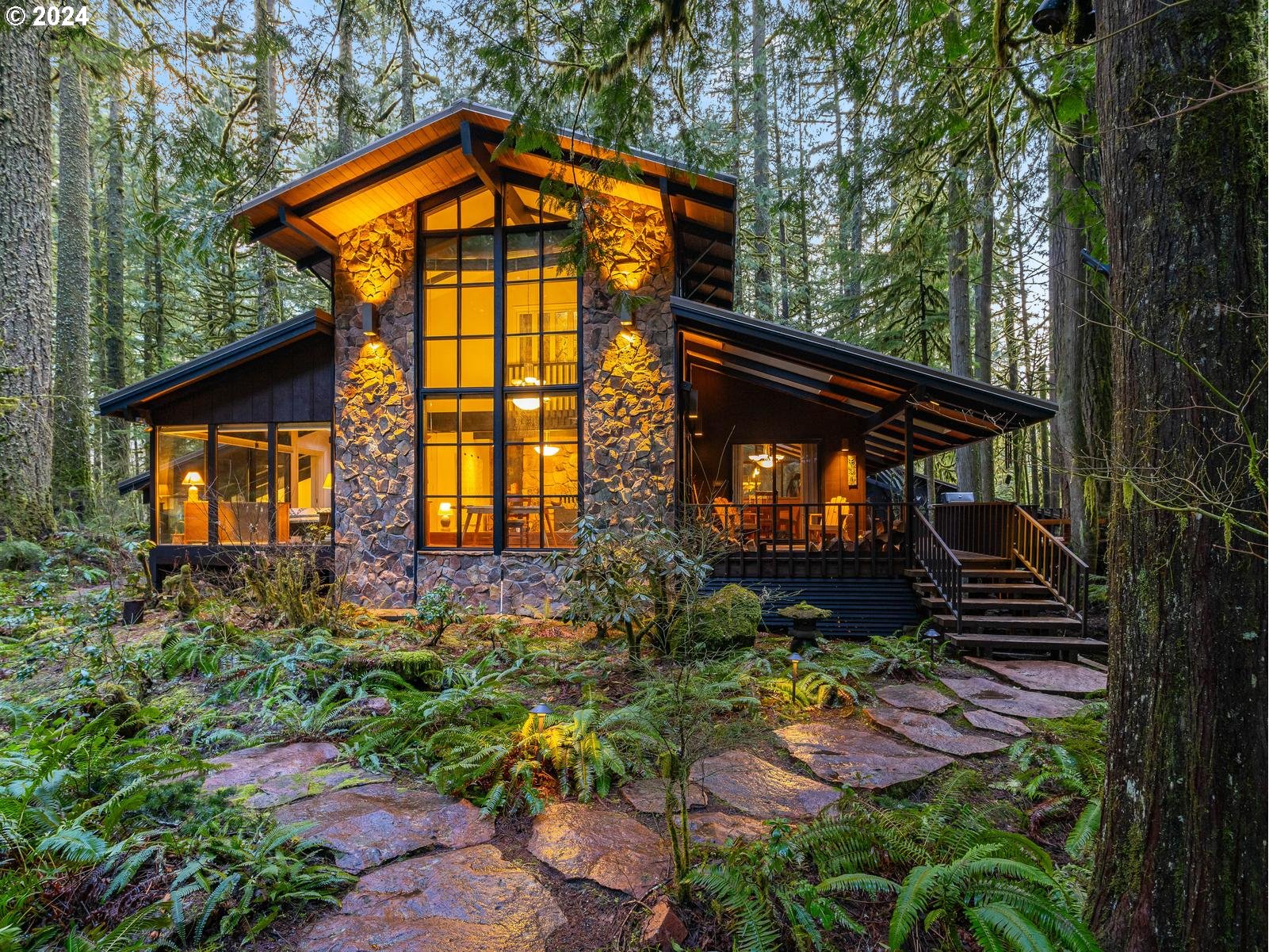 26565 East Arlie Mitchell Road Rhododendron, OR 97049 - Photo 3 of 48 Gallery Image 3