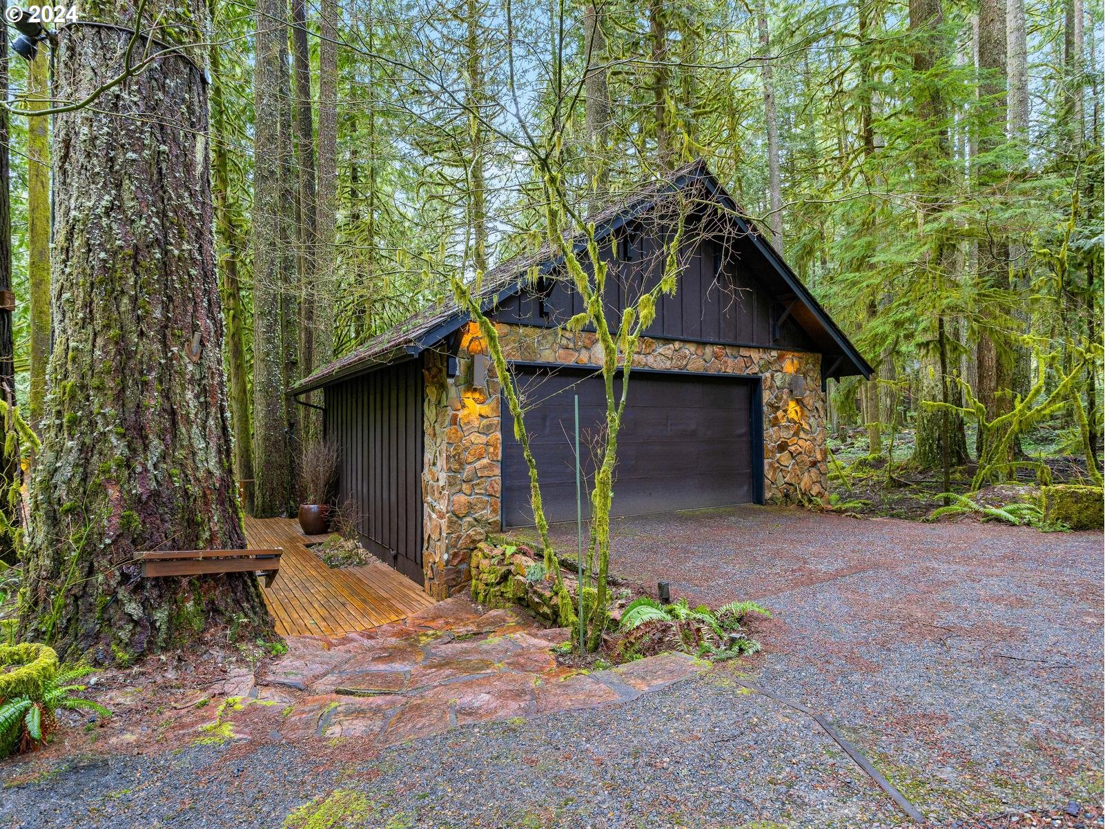 26565 East Arlie Mitchell Road Rhododendron, OR 97049 - Photo 4 of 48 Garage