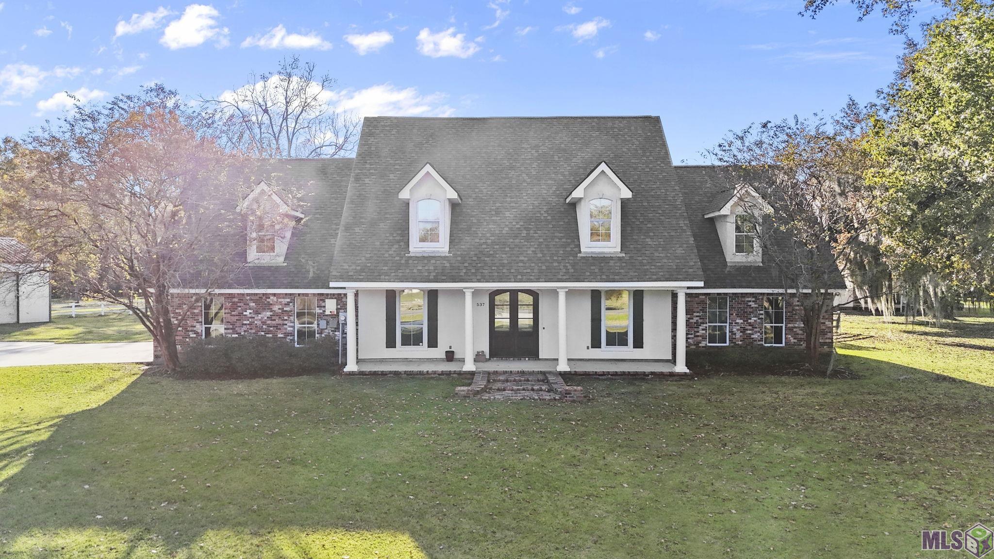 537 West Main Street Gonzales, LA 70737 - Photo 1 of 44