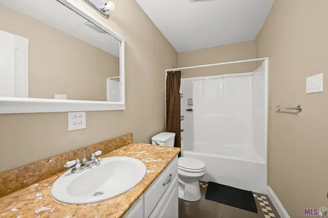 $550,000 | 537 West Main Street, Gonzales, LA 70737