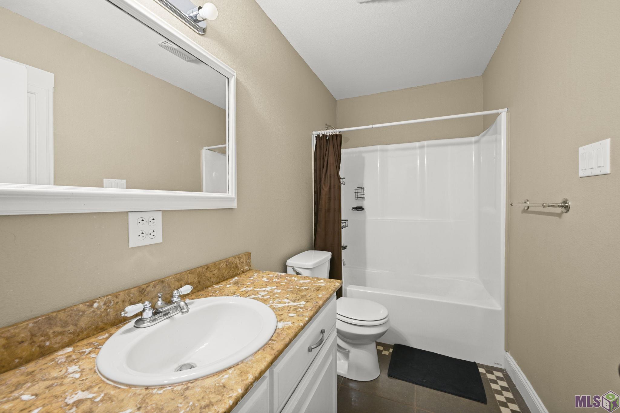 537 West Main Street Gonzales, LA 70737 - Photo 26 of 44