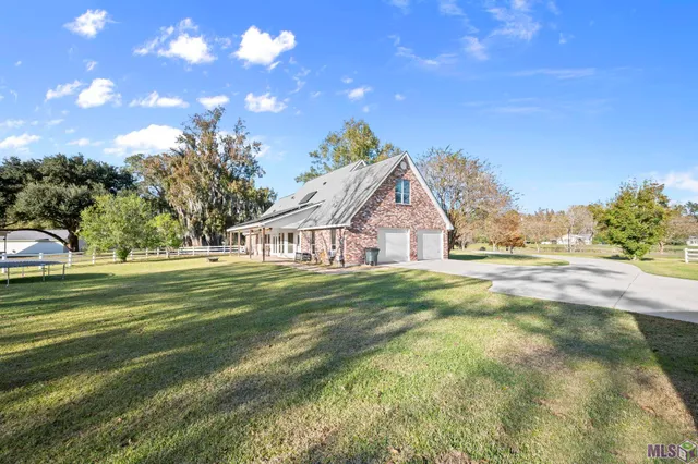 $550,000 | 537 West Main Street, Gonzales, LA 70737