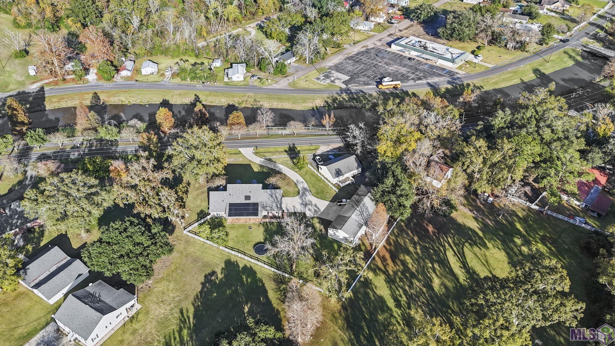 537 West Main Street Gonzales, LA 70737 - Photo 5 of 44