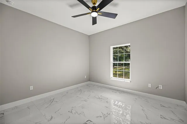 $299,900 | 2857 Southeast 142nd Lane, Summerfield, FL 34491
