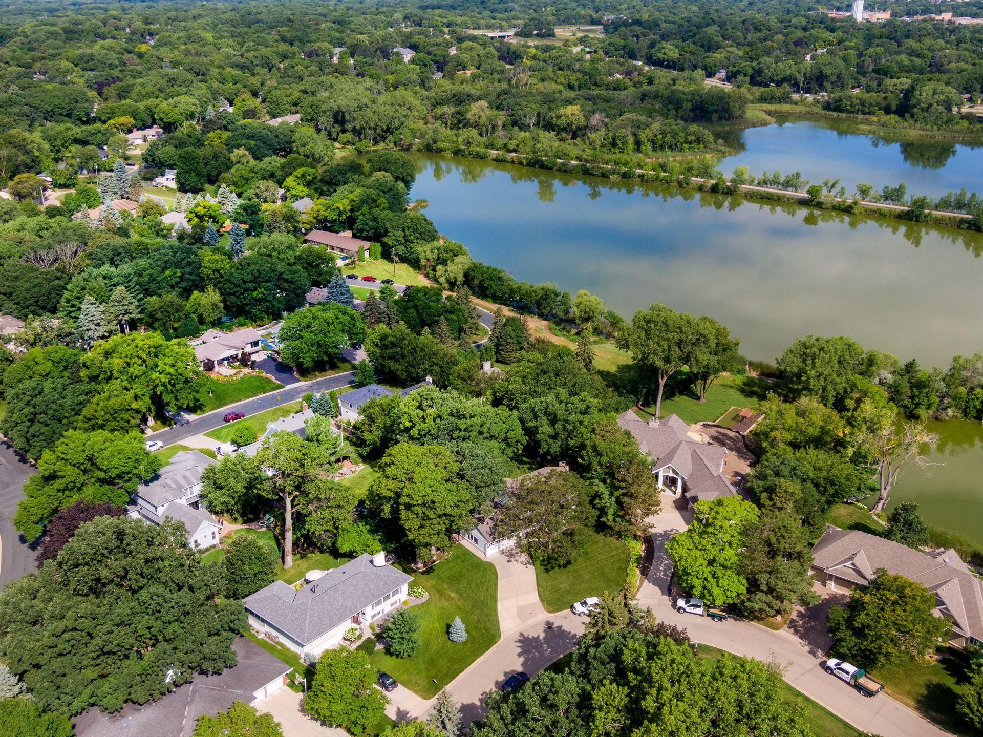 6720 Point Drive Edina, MN 55435 - Photo 57 of 58