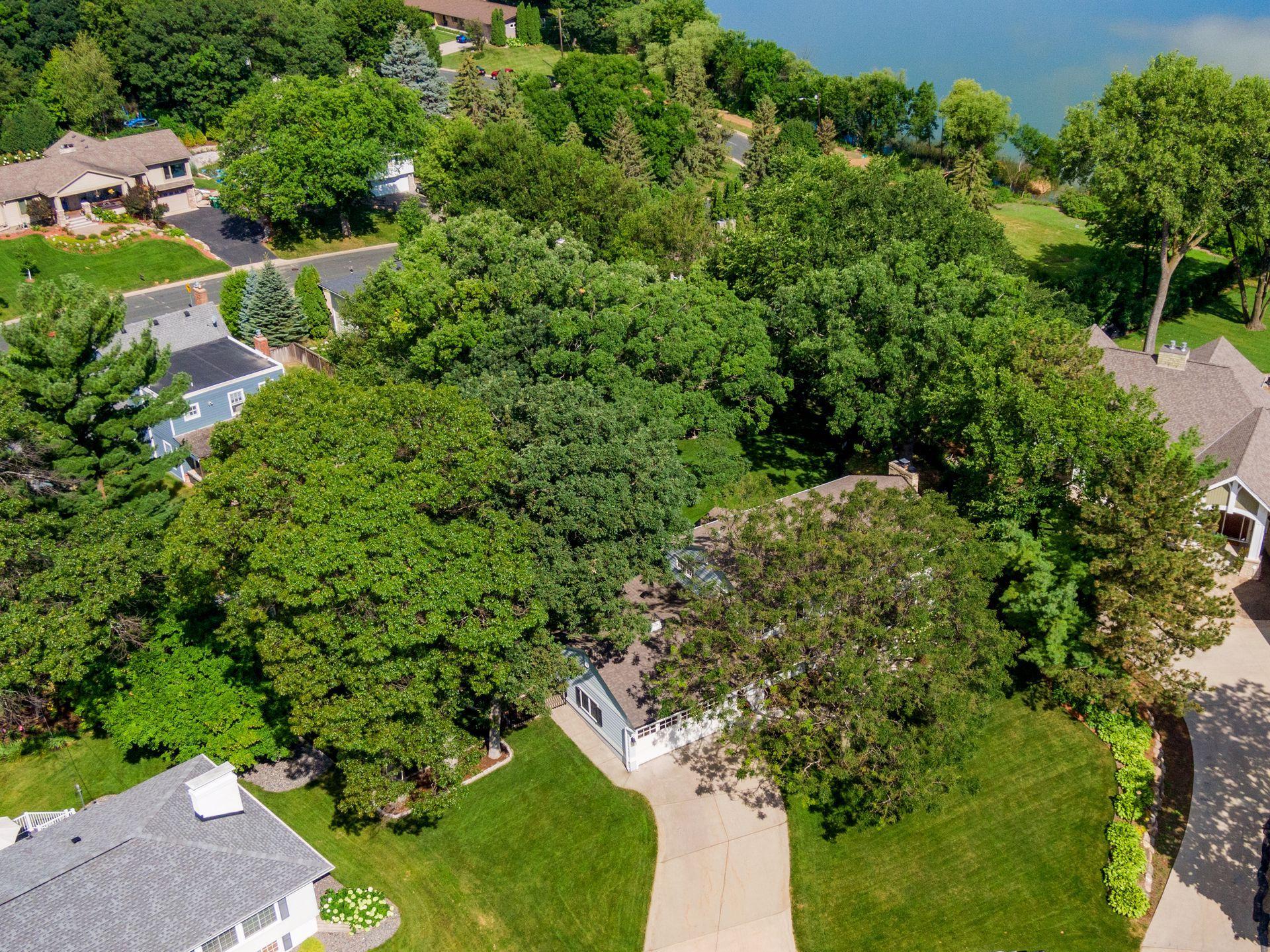 6720 Point Drive Edina, MN 55435 - Photo 58 of 58