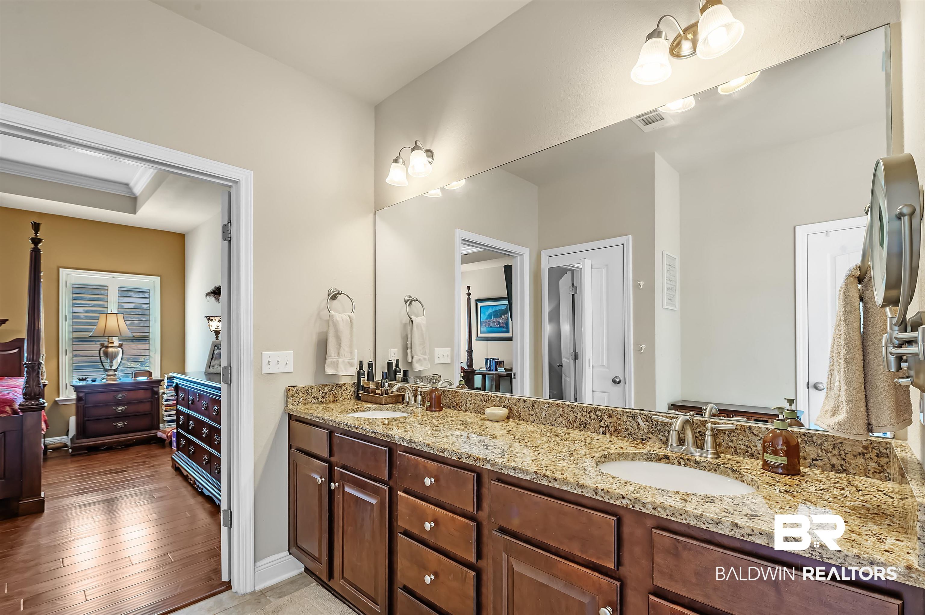 9812 Carnoustie Court Foley, AL 36535 - Photo 26 of 50 Primary Bath