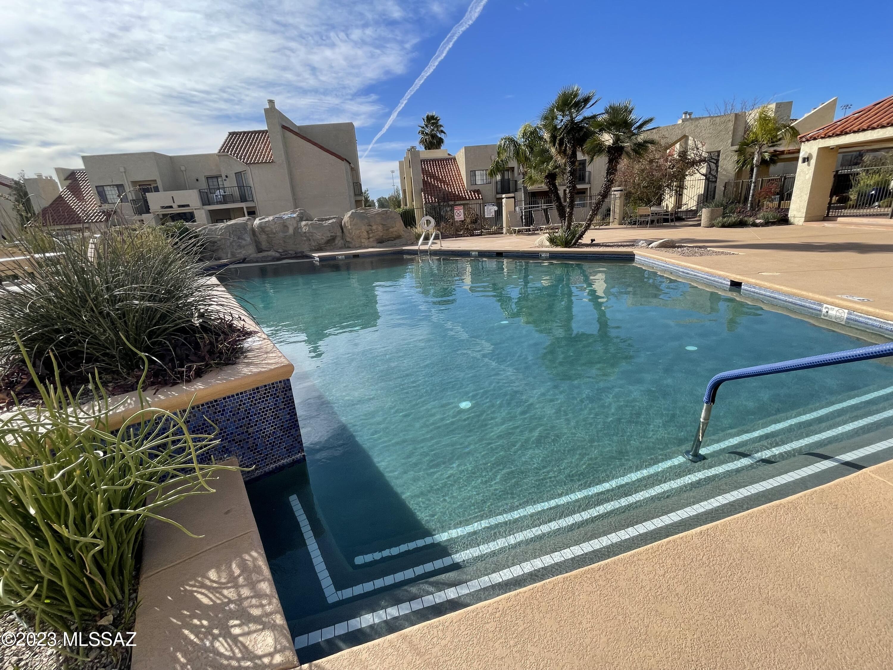 1200 East River Road, Unit F63 Tucson, AZ 85718 - Photo 18 of 20 pool