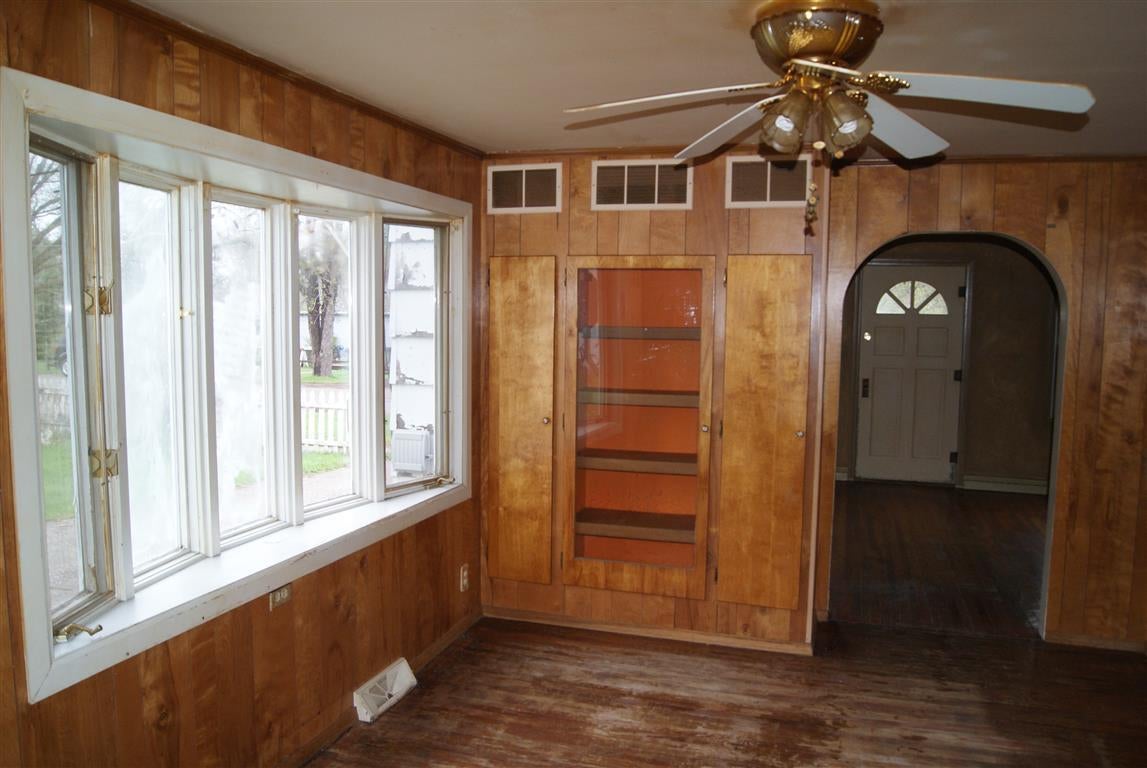 211 North Street Cheboygan, MI 49721 - Photo 4 of 18 Gallery Image 4