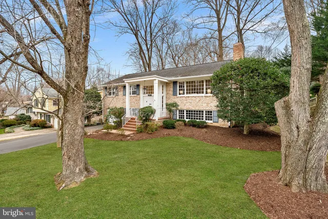 $1,150,000 | 3313 Mill Springs Drive, Fairfax, VA 22031