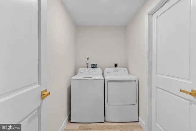 $1,150,000 | 3313 Mill Springs Drive, Fairfax, VA 22031