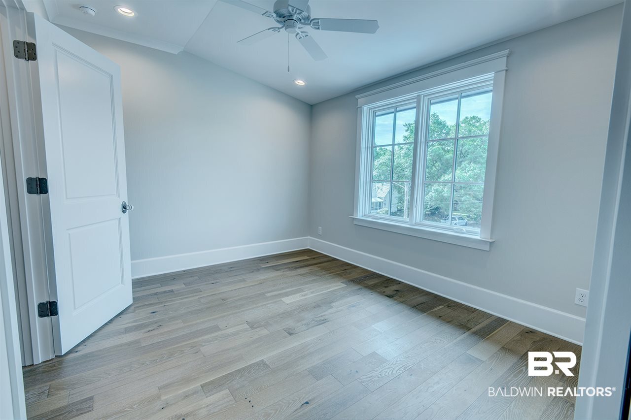 72 Fairhope Avenue, Unit 6 Fairhope, AL 36532 - Photo 35 of 44