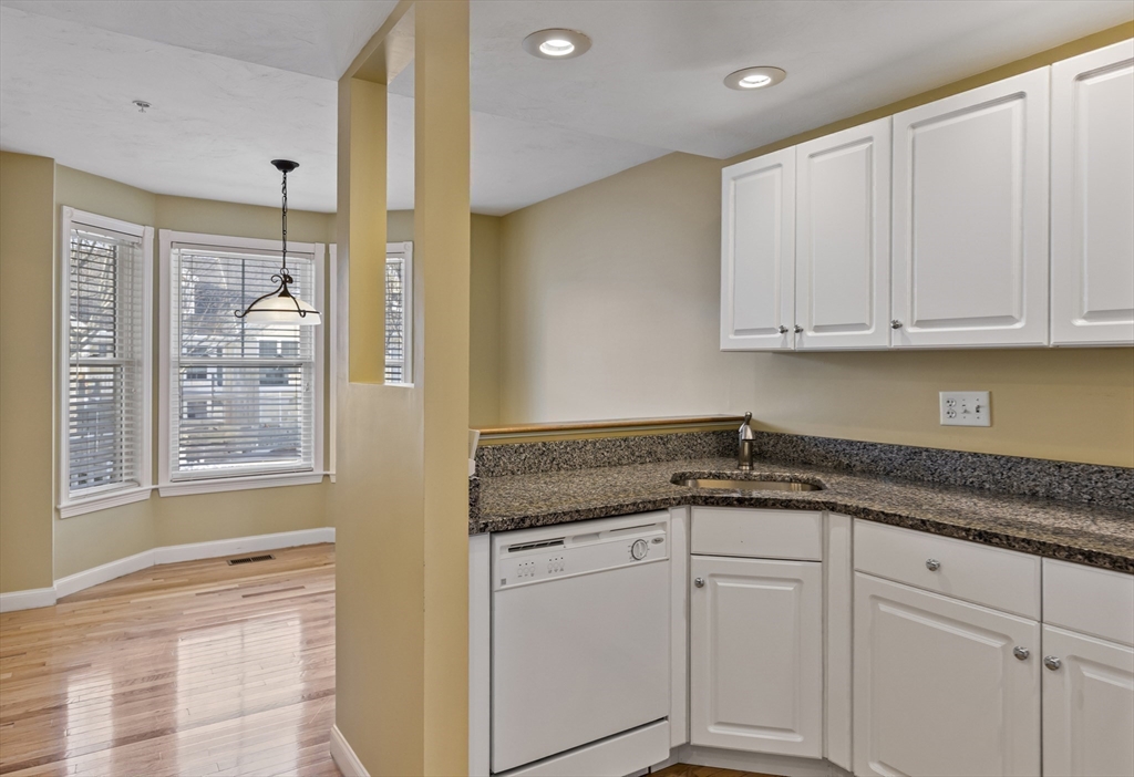 2 Rotherham Way, Unit E Hudson, MA 01749 - Photo 4 of 31 Gallery Image 4