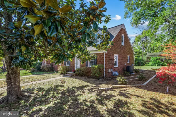 $2,650 | 1714 College Avenue, Fredericksburg, VA 22401