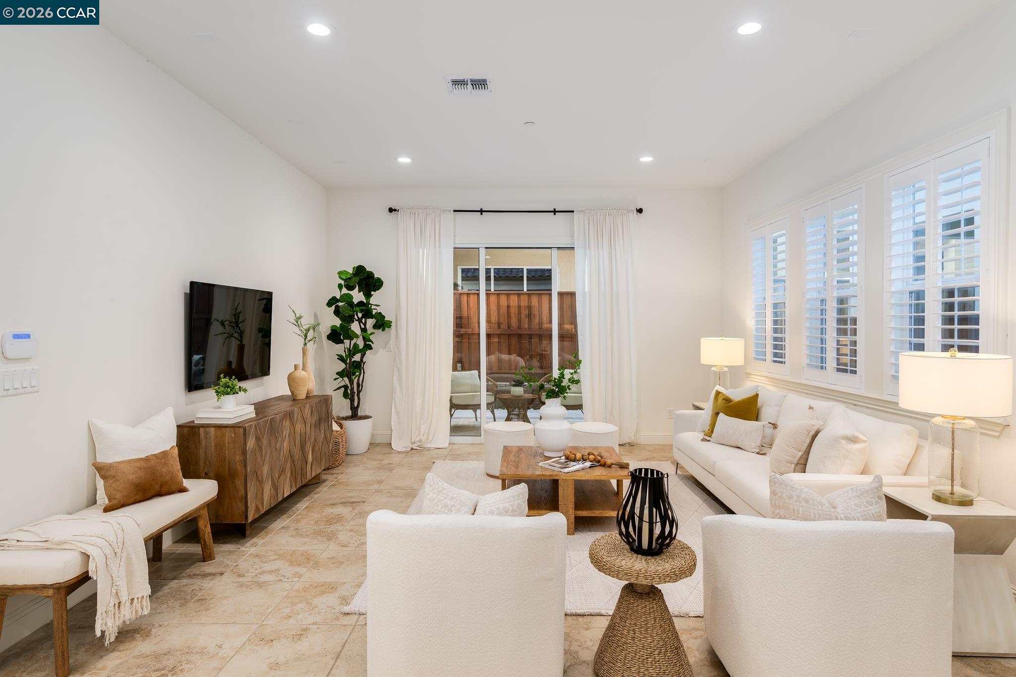 748 Roseum Court San Ramon, CA 94582 - Photo 4 of 39