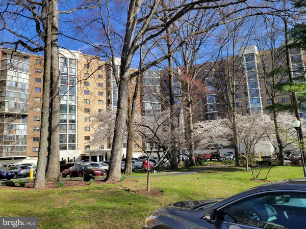 $199,500 | 15107 Interlachen Drive, Unit 21006, Silver Spring, MD 20906