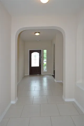 a view of empty room with window