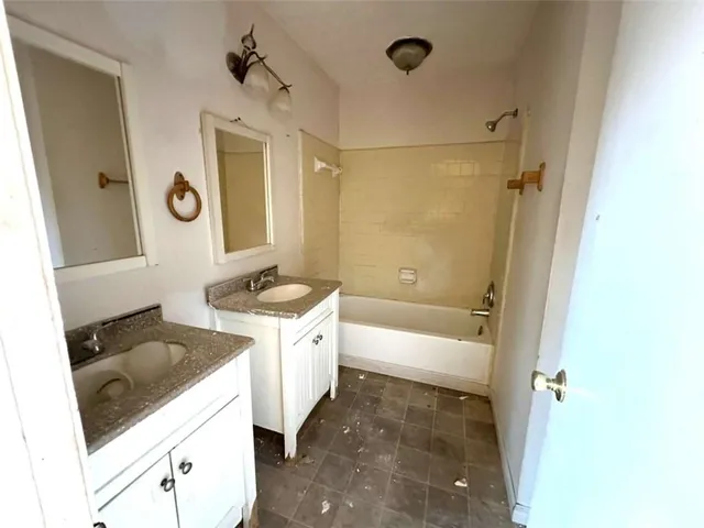 $169,900 | 4561 Garden Hills Drive, Stone Mountain, GA 30083