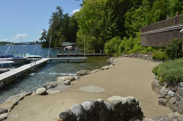 $1,190,000 | 21 Juniper Hill Drive, Bolton, NY 12814